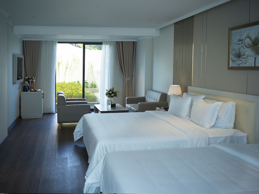 Deluxe Triple Room - Photo 7
