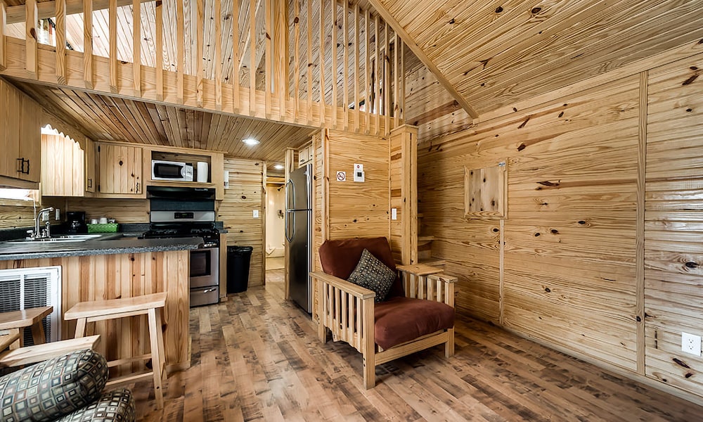 Homestead Cabin South