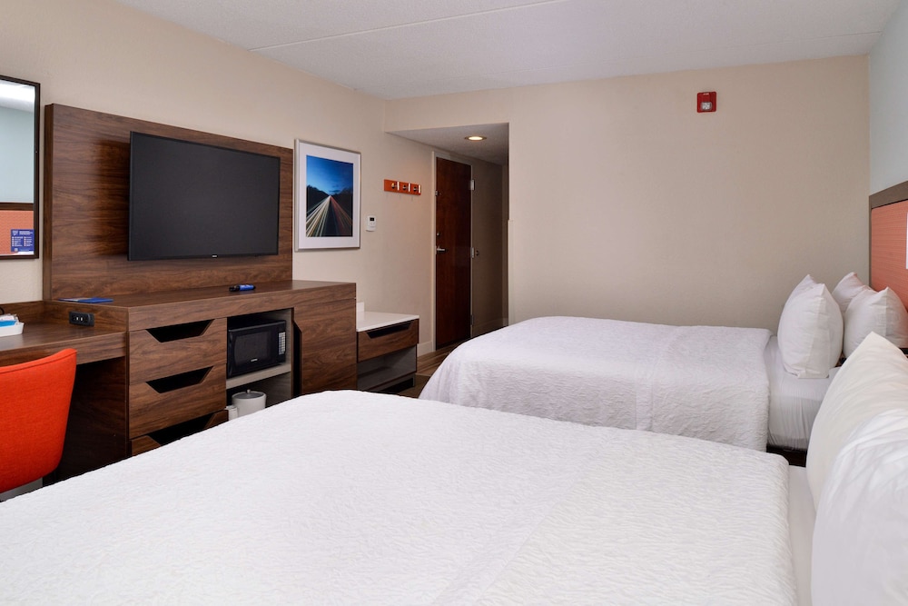 Room, 2 Queen Beds, Accessible, Non Smoking photo 3