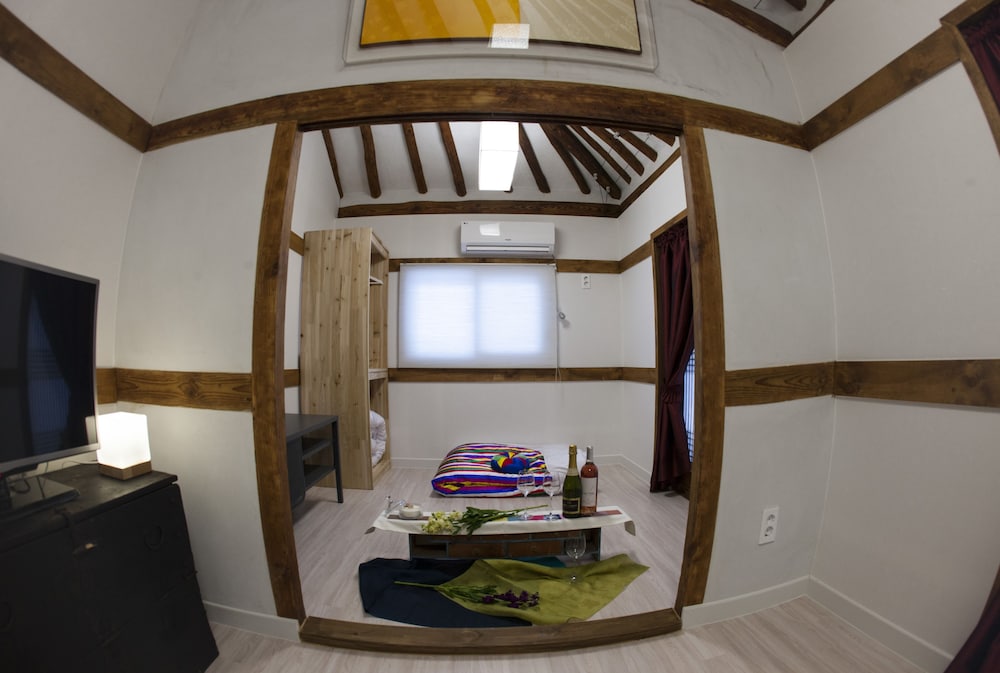 Family Room, Shared Bathroom photo 1