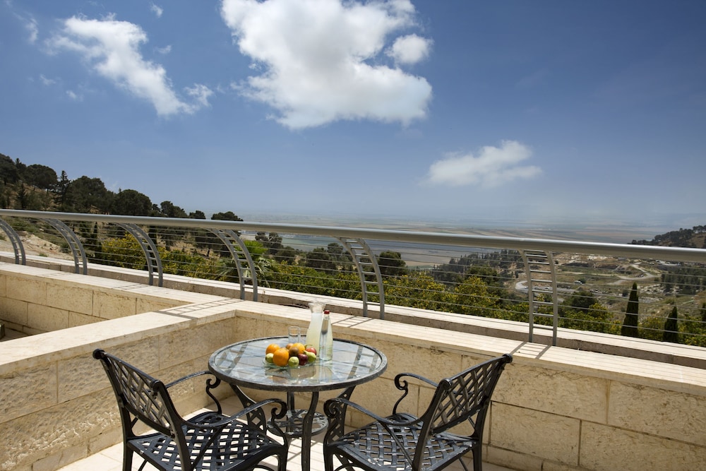 Superior Room, Balcony (Jezreel Valley View)