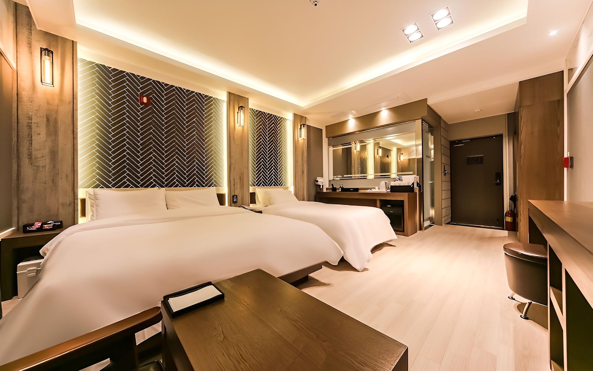 Room (Twin) photo 2