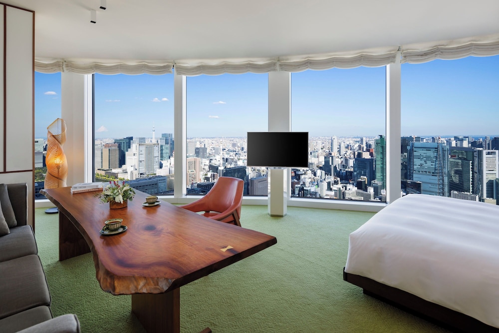 Deluxe Room, 1 King Bed