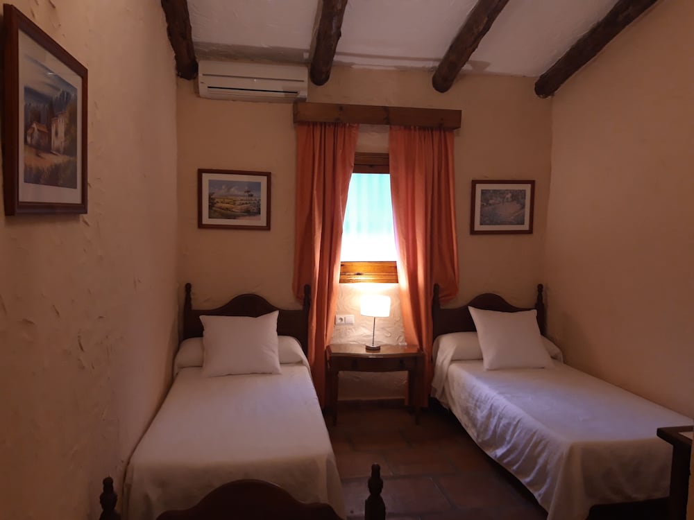 Standard Twin Room, Garden View photo 3