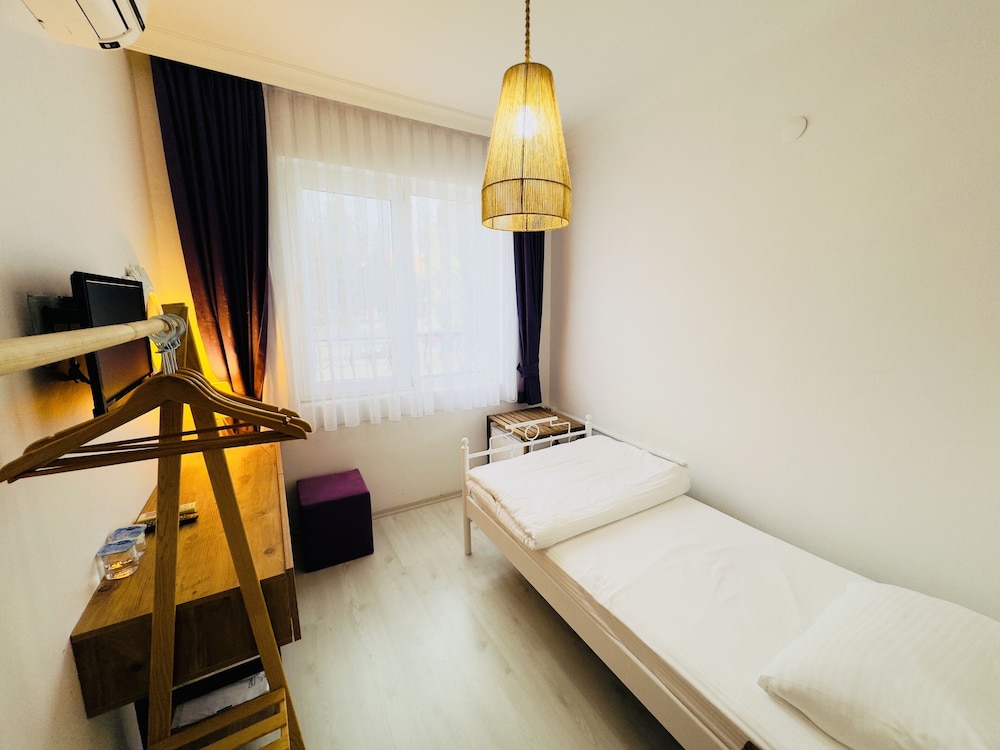 Single Room photo 1