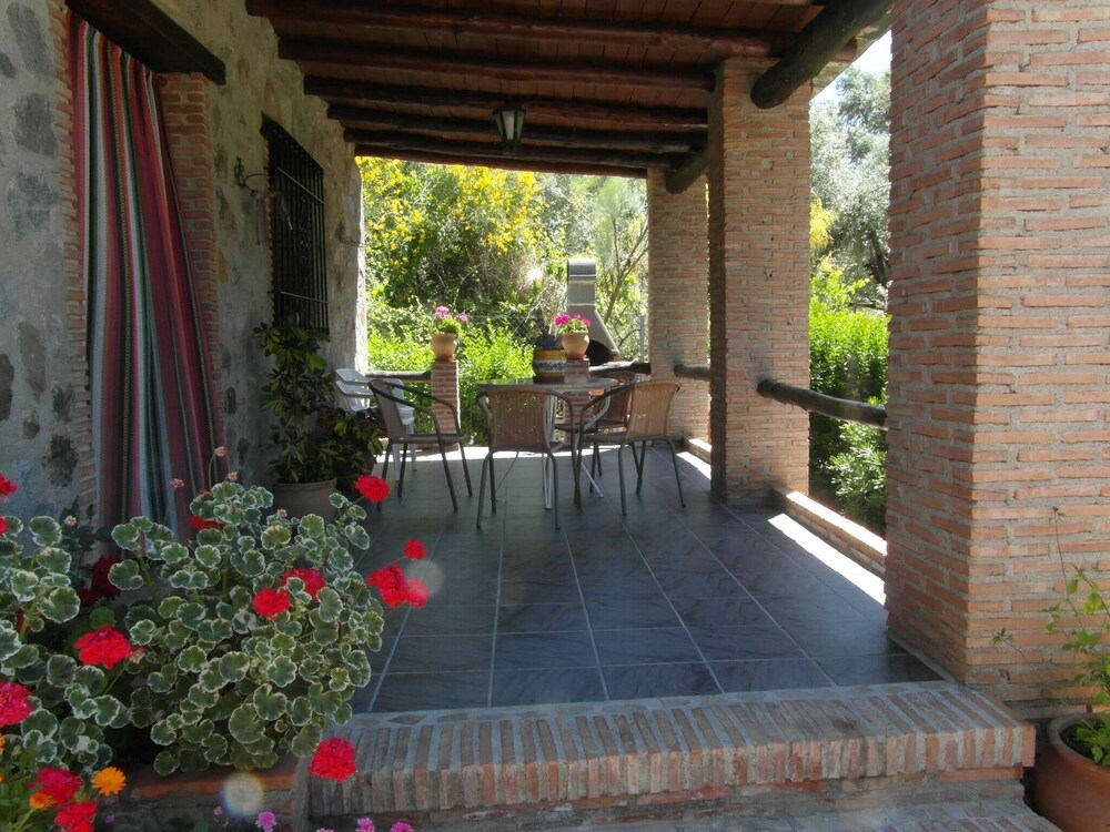 Bungalow, 2 Bedrooms photo 2