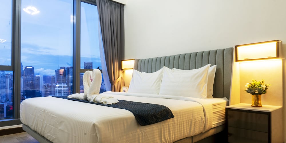 Family two bedroom apartment (KL Towers View)