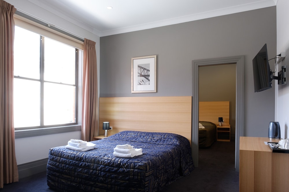 Deluxe Room, 2 Queen Beds, Non Smoking photo 2