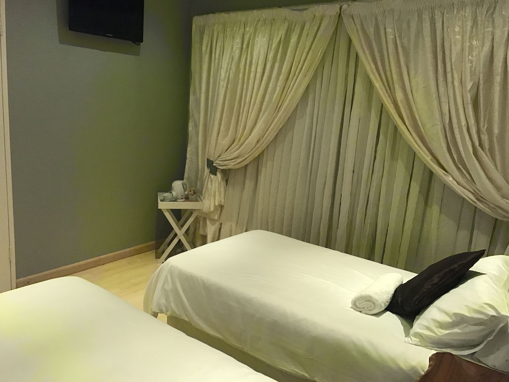 Double Or Twin Room photo 2