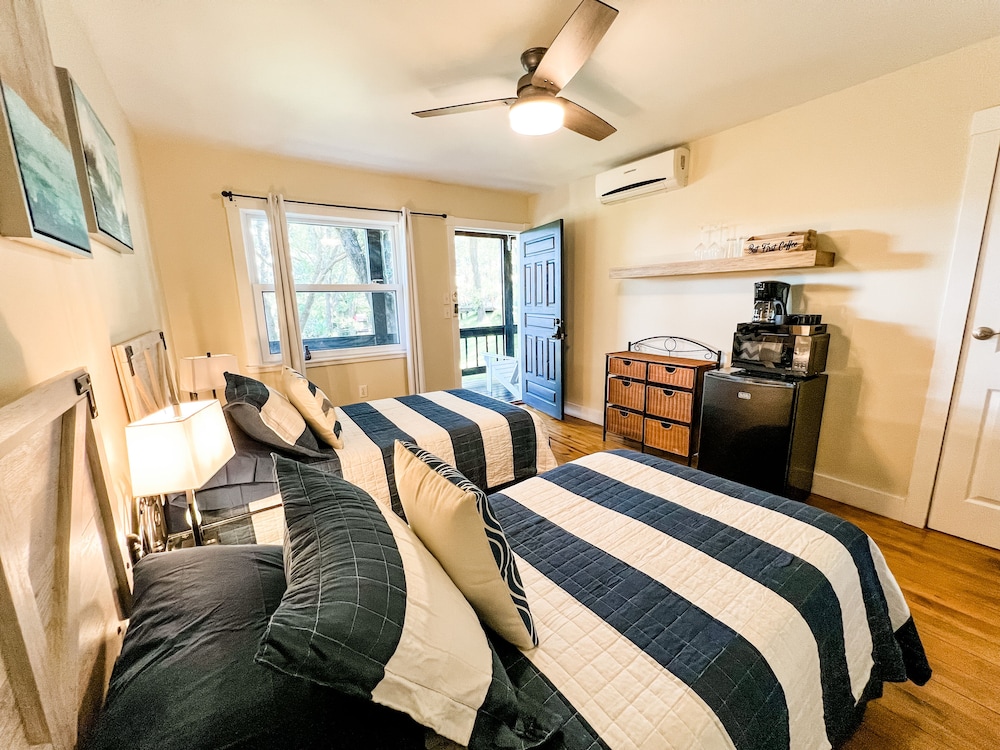 Signature Room, 1 Bedroom, Non Smoking, Garden View photo 3