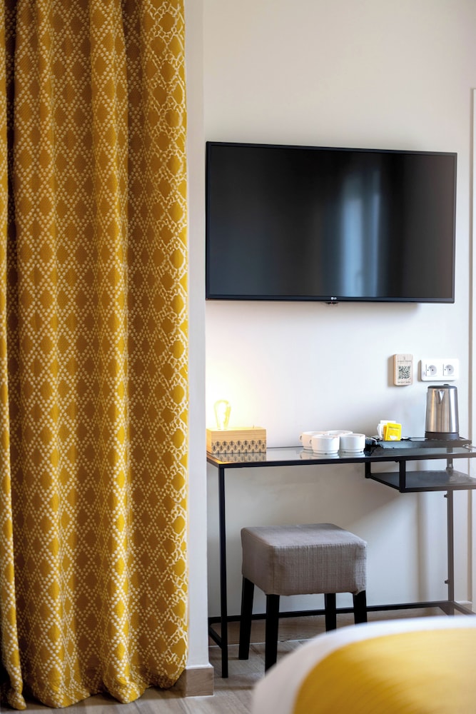 Classic Quadruple Room - Photo 3