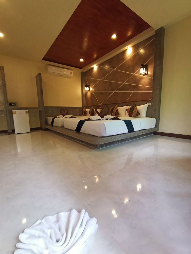 Bungalow, 2 Double Beds, Garden View (with Air Condition) photo 2