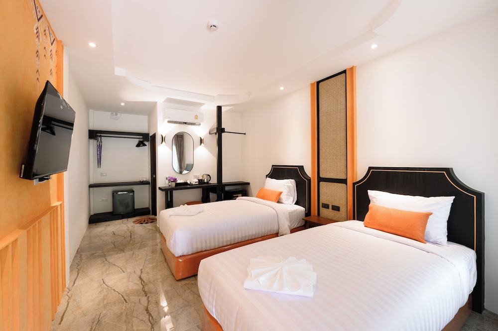 Standard Twin Room