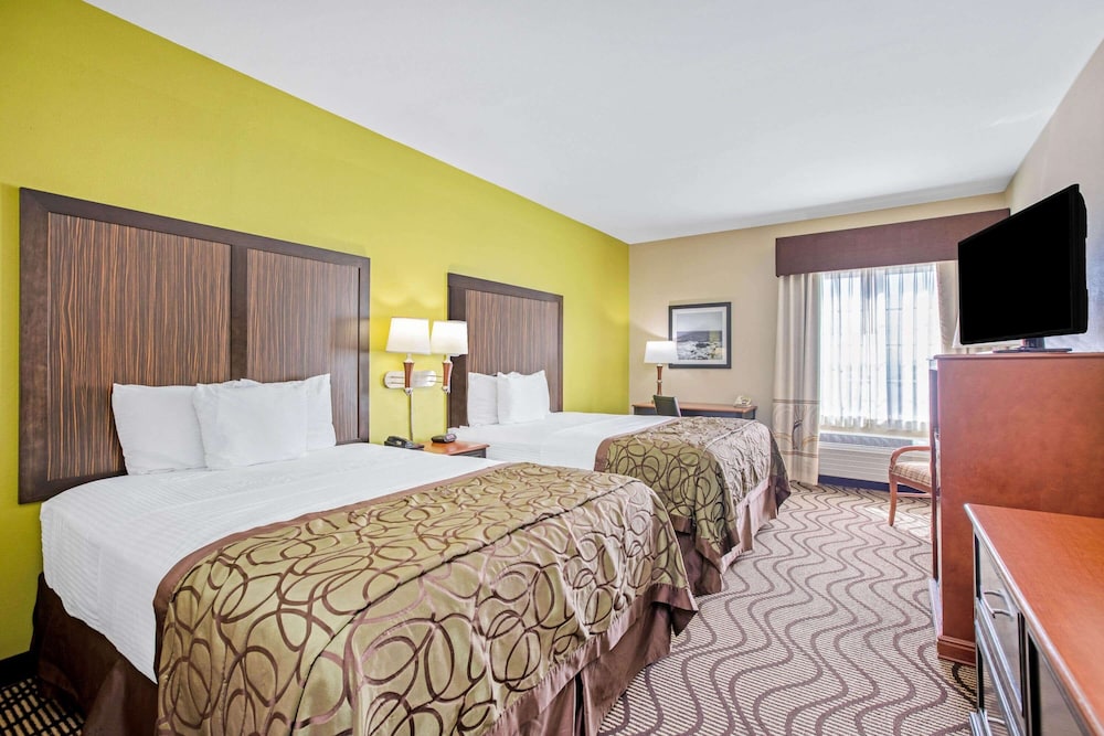 Room, 2 Queen Beds, Non Smoking - Photo 4