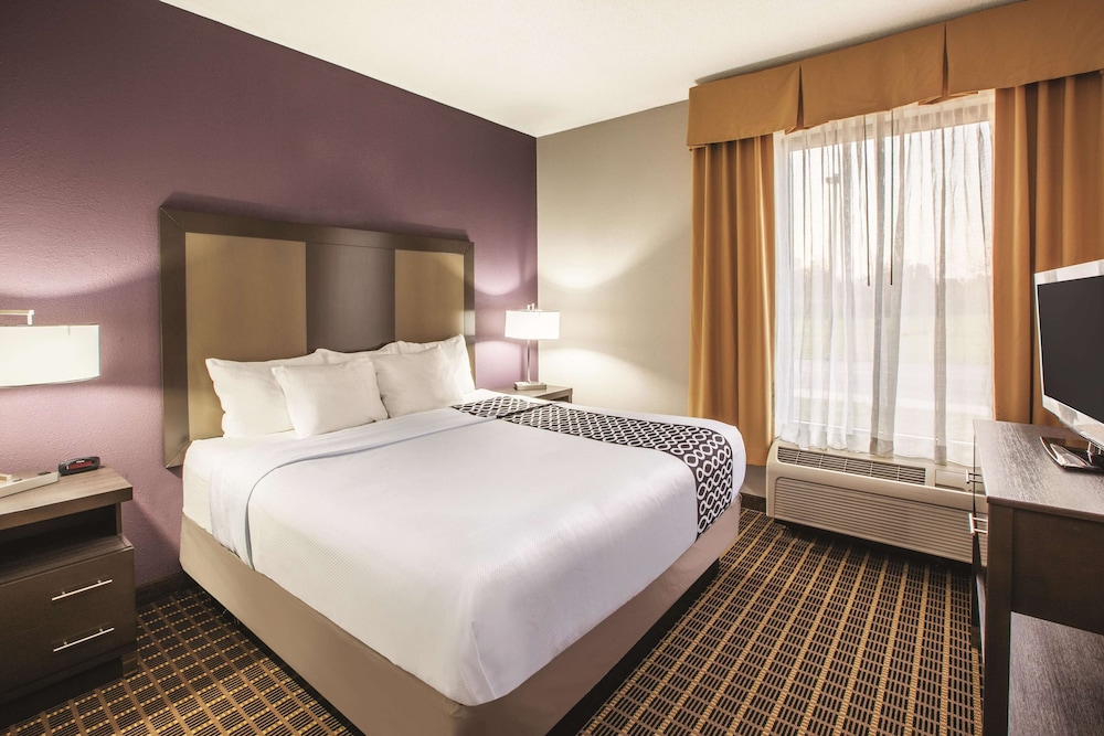 Suite, Multiple Beds, Non Smoking photo 1