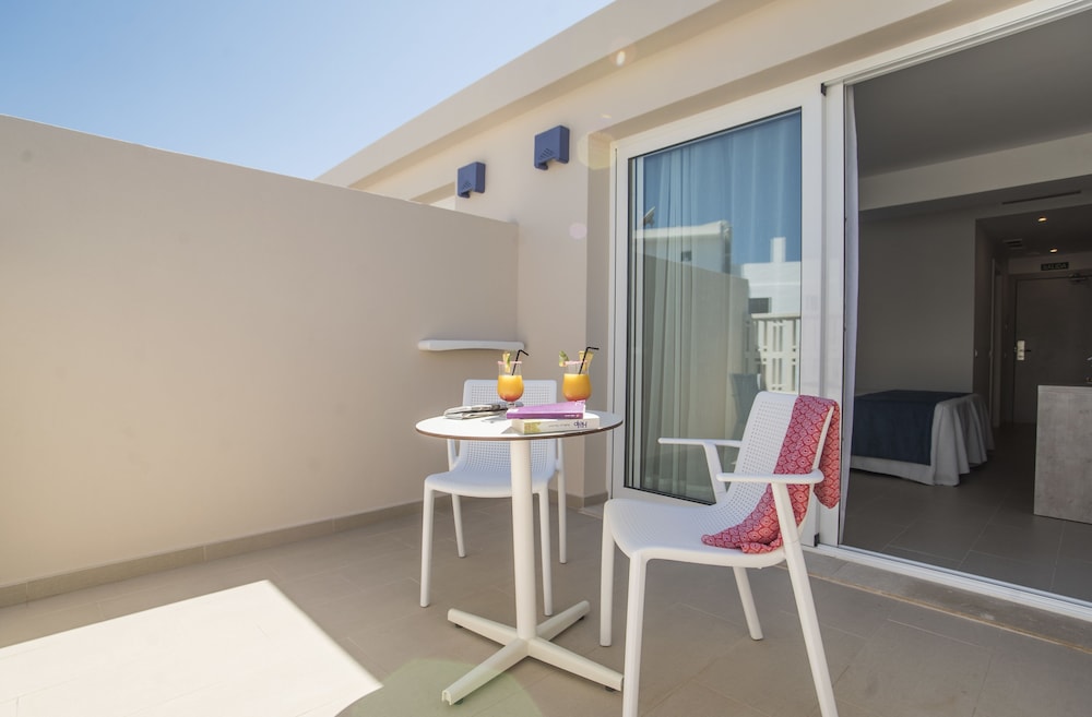 Superior Double Room, Terrace photo 2
