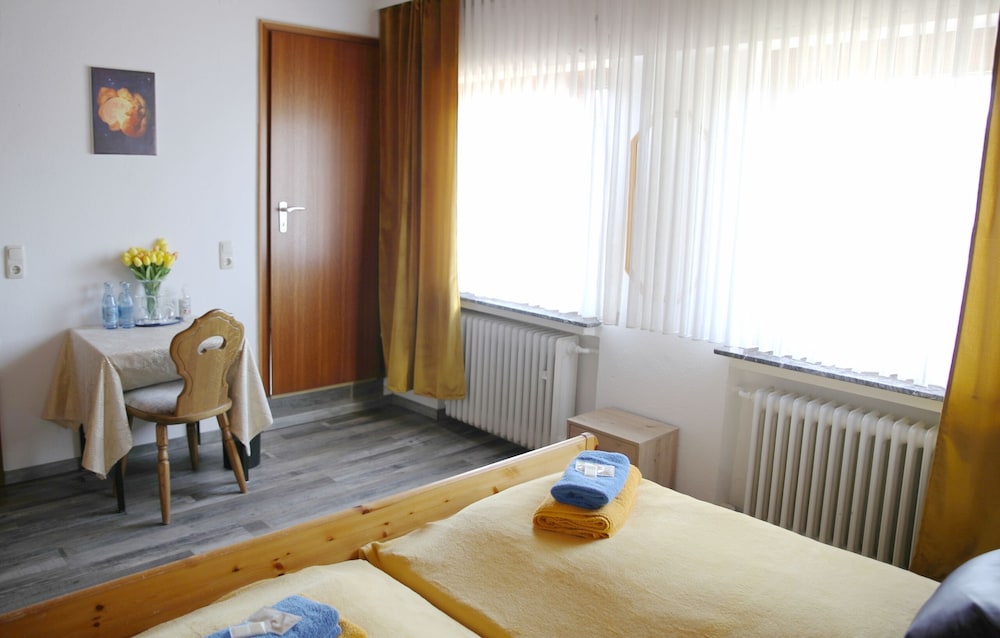 Standard Suite, Ensuite photo 1