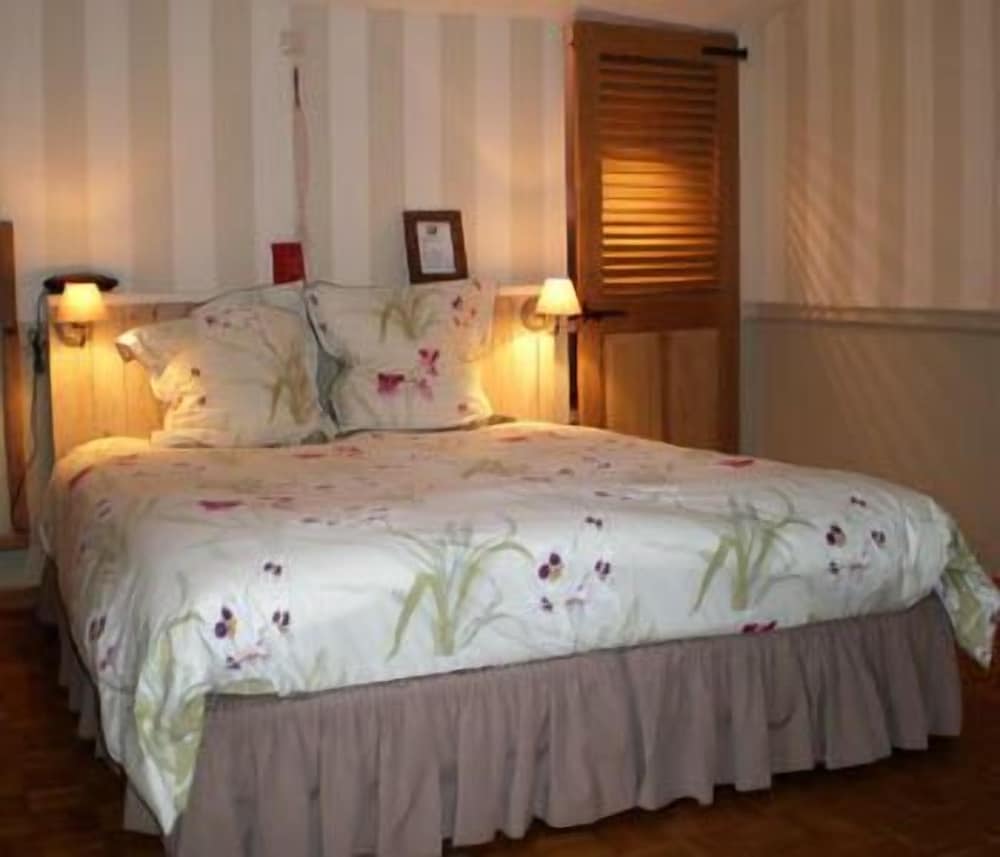 Standard Double Room photo 2