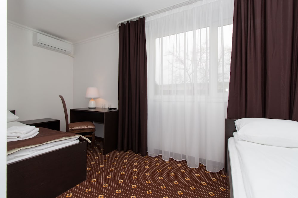 Superior Twin Room photo 1