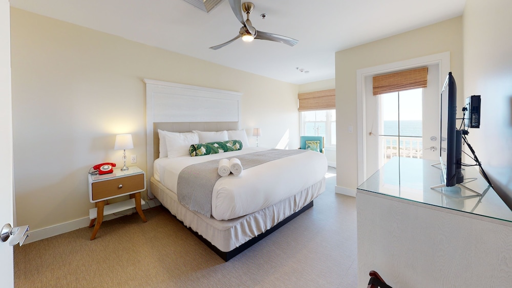 Block Island Sound Suite photo 3