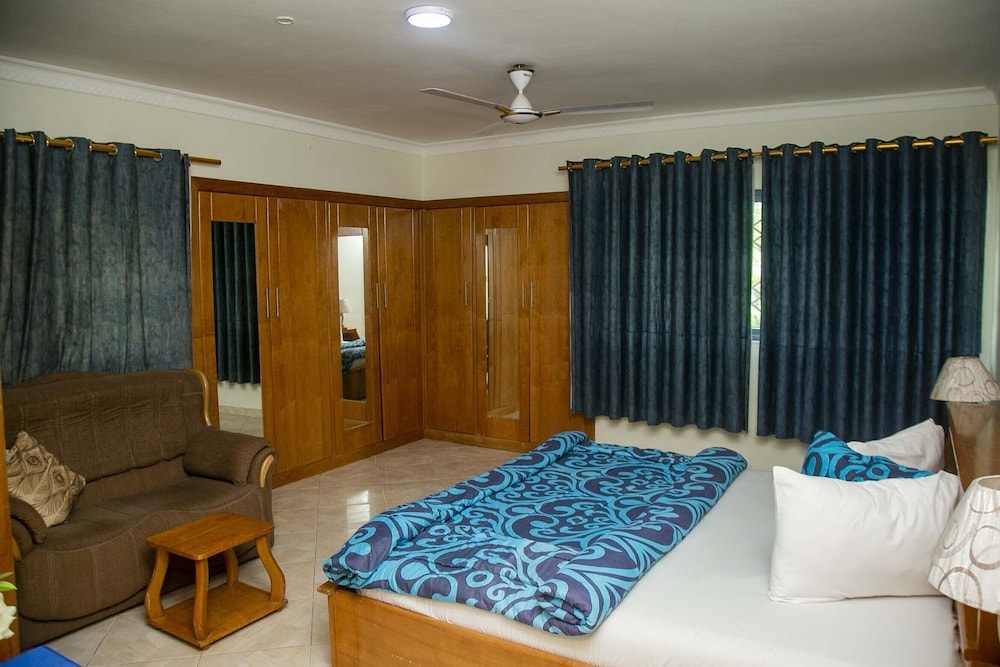 Deluxe Studio, 1 Bedroom photo 1