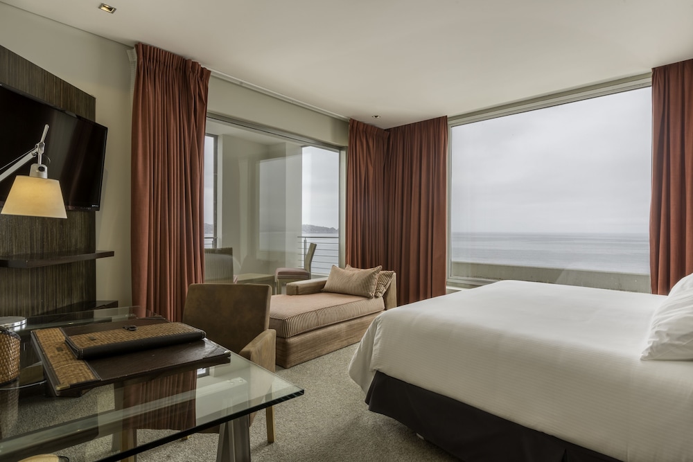 Presidential Room, 1 King Bed, Non Smoking photo 1
