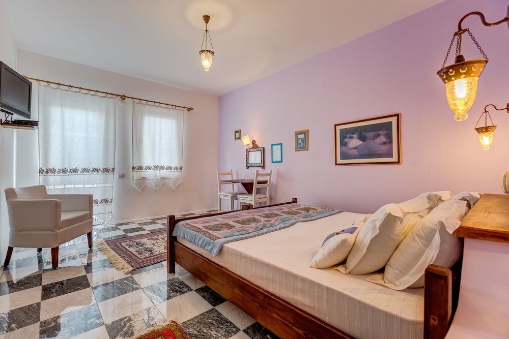 Twin Room, Balcony - Photo 1