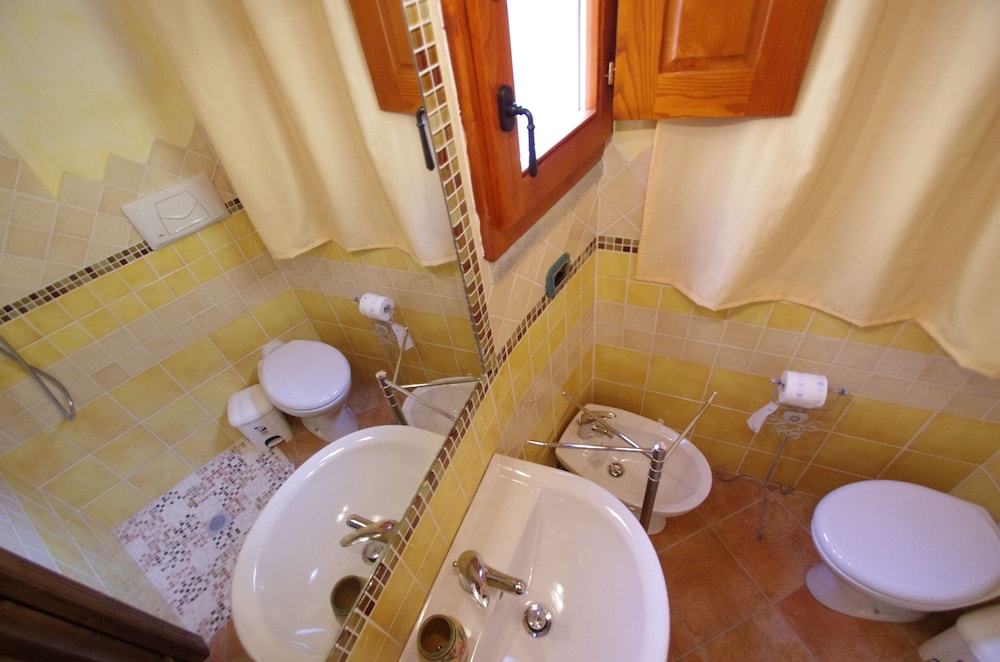 Exclusive Double or Twin Room, Private Bathroom (External) photo 3