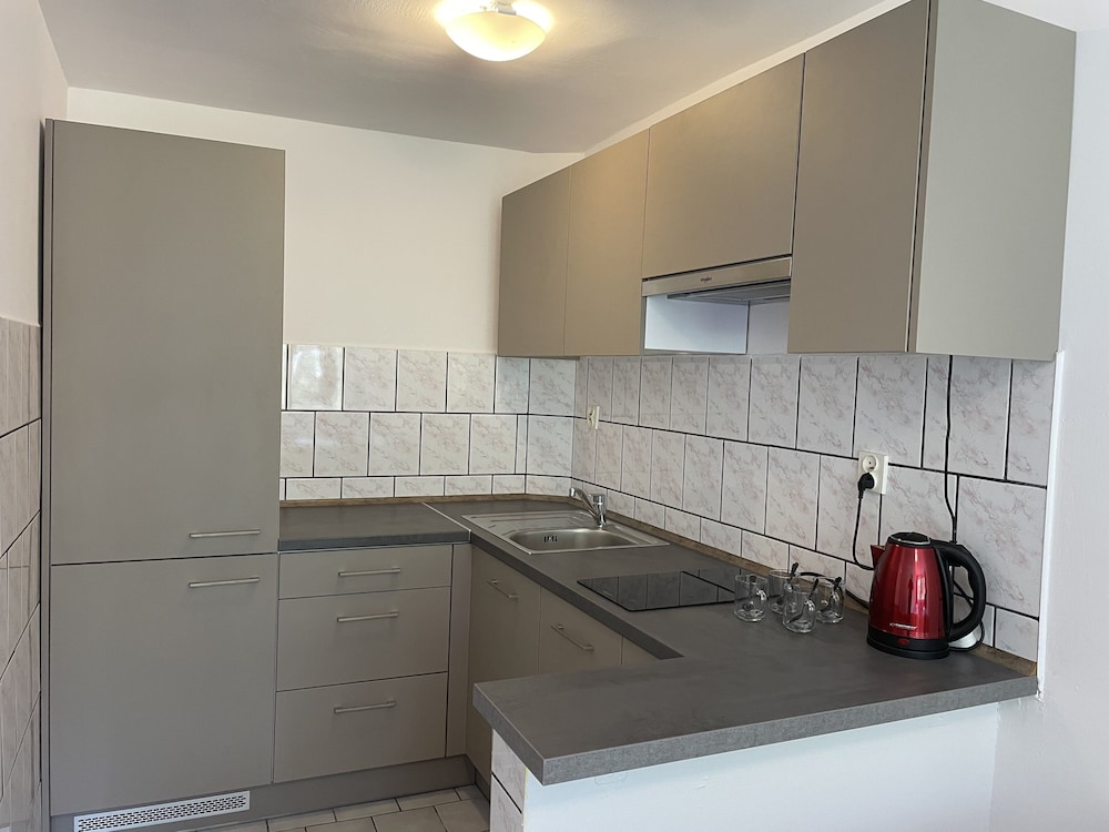 Deluxe Studio Suite photo 2