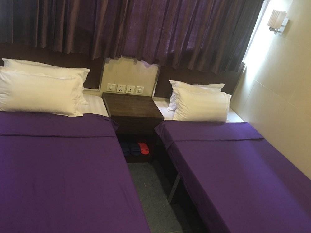 Romantic Quadruple Room