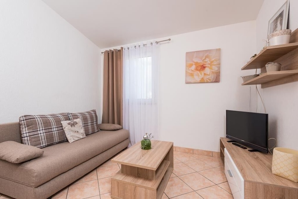 Apartment, 2 Bedrooms, Terrace, Sea View photo 2