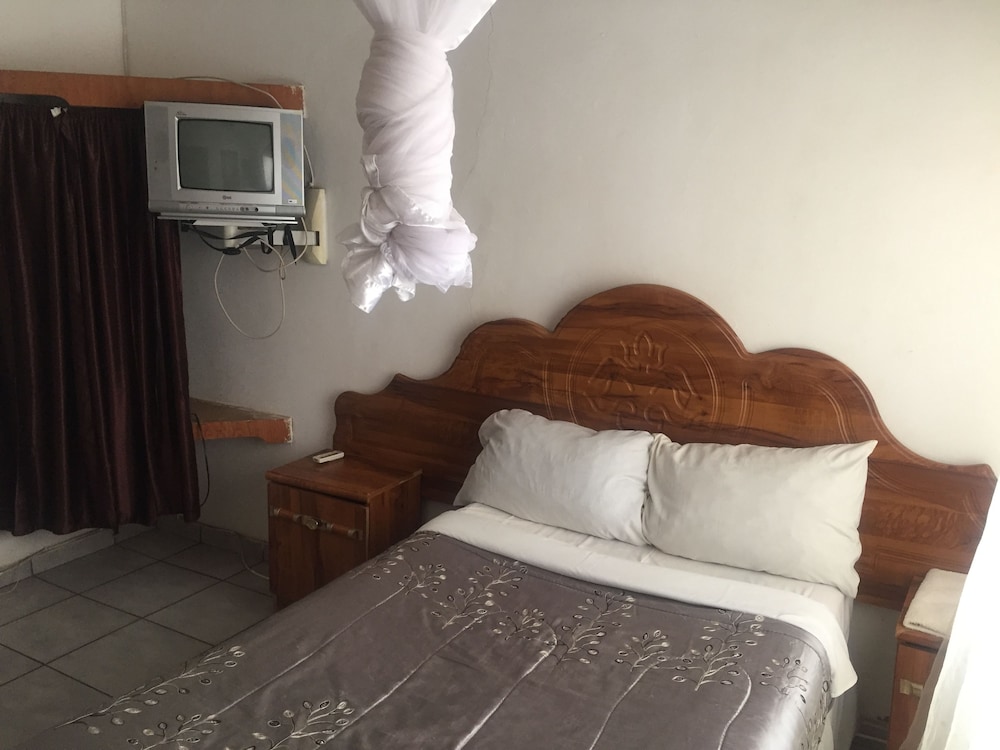 Basic Double Room, 1 Double Bed photo 3