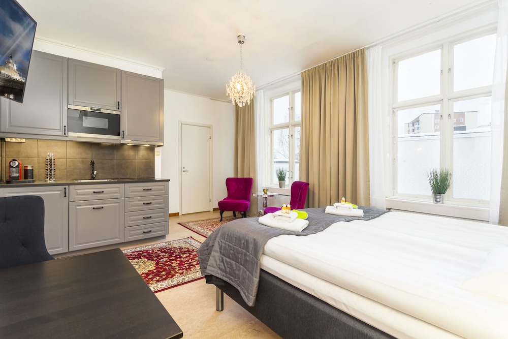 City Apartment, Private Bathroom