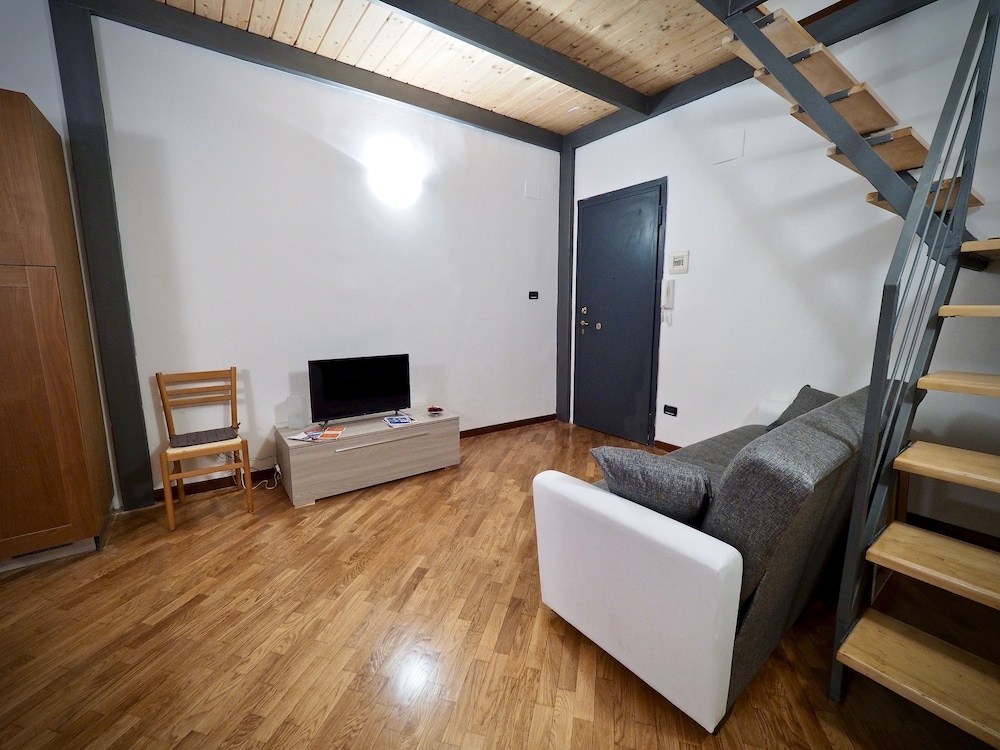 Duplex photo 1
