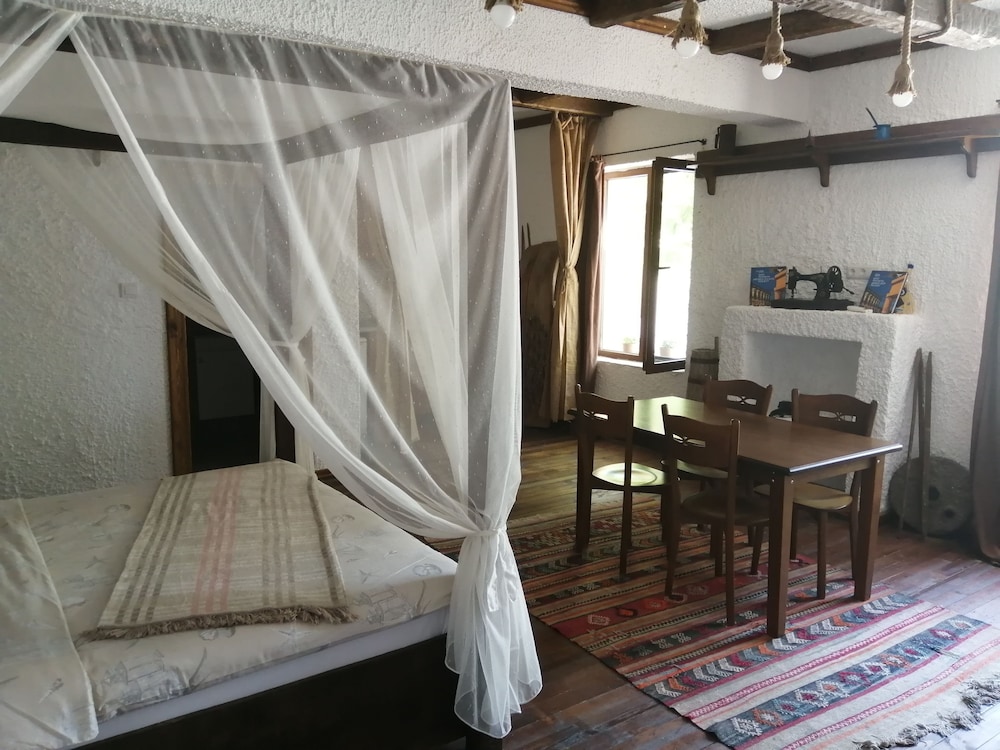 Comfort Room photo 2