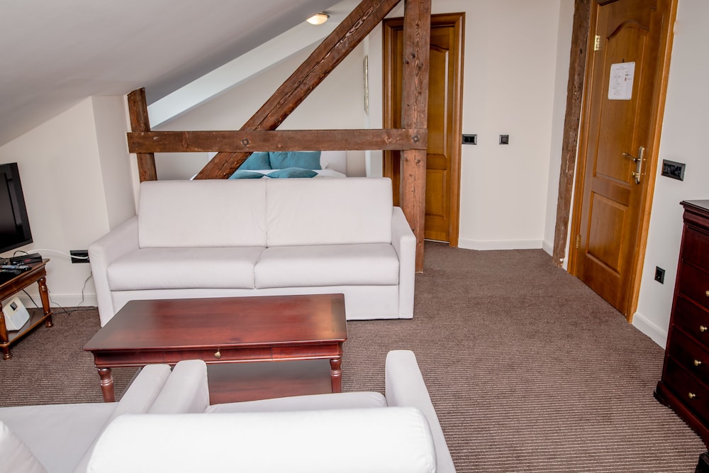 Junior Suite, 1 Bedroom, Bay View photo 2