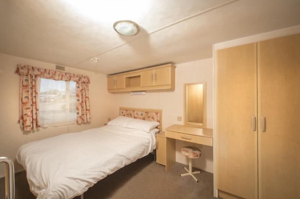 2 Bedroom Value Caravan