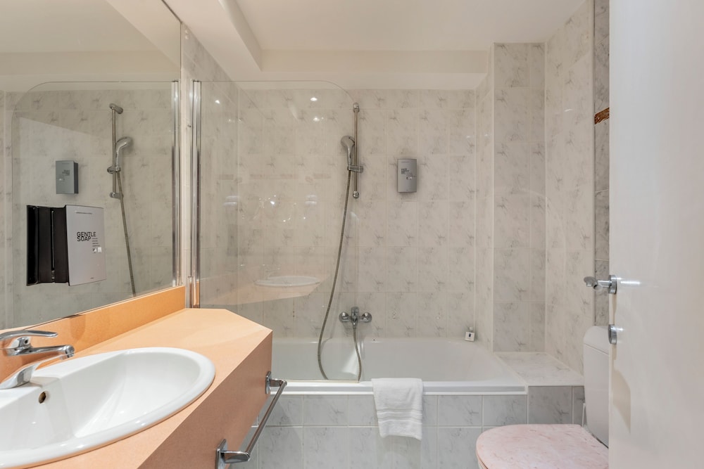Basic Double Room - Photo 5