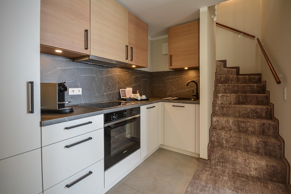 Family Apartment - Photo 5