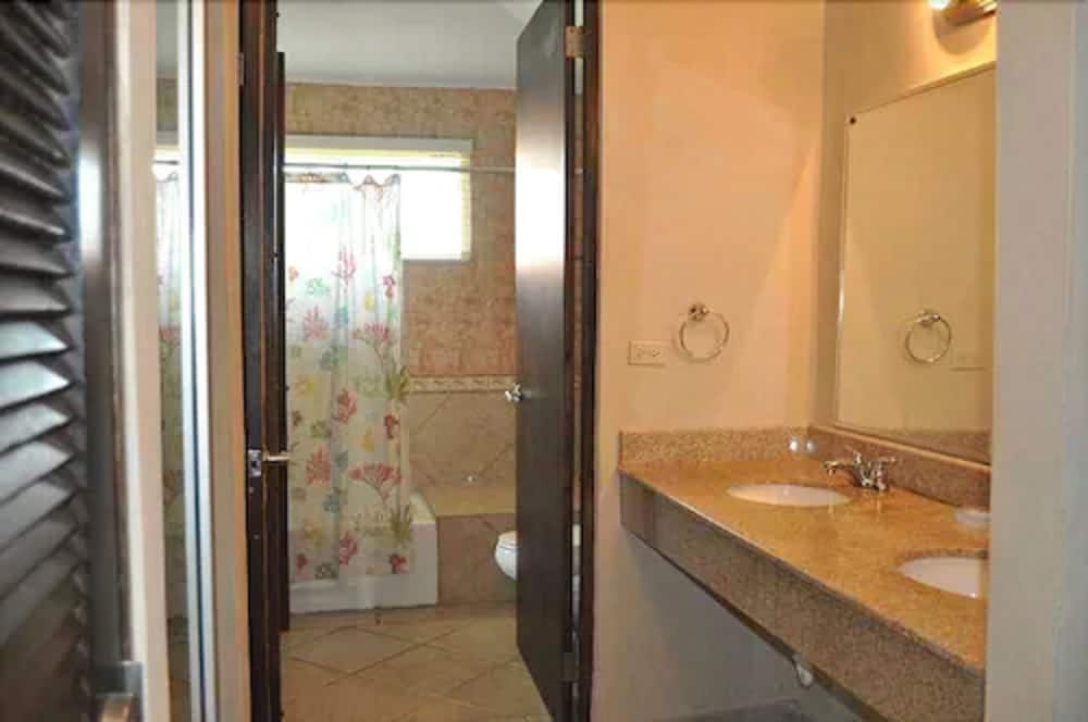 Villa, 1 Queen Bed with Sofa bed, Non Smoking, Bay View photo 2