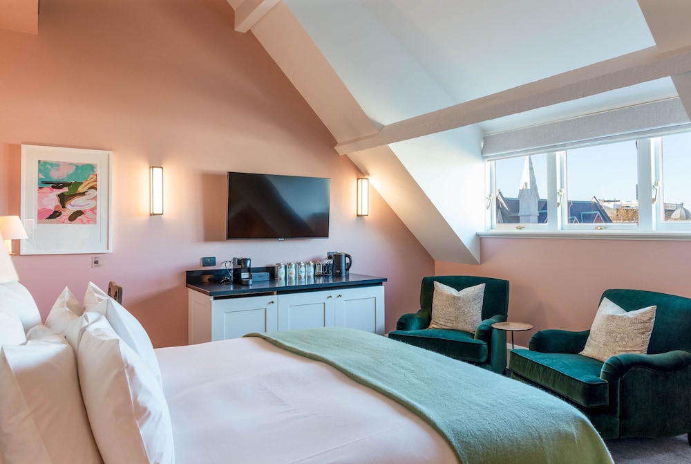 Prestige Room - Photo 11