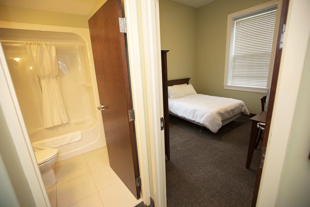 Two-Bedroom Suite photo 1