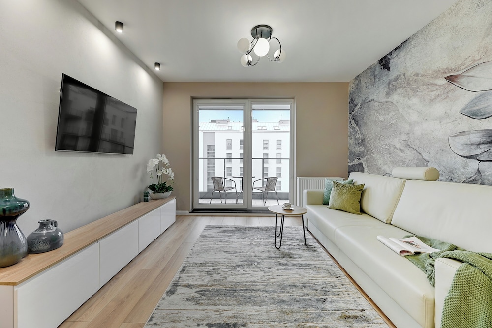 Deluxe Apartment - Photo 2