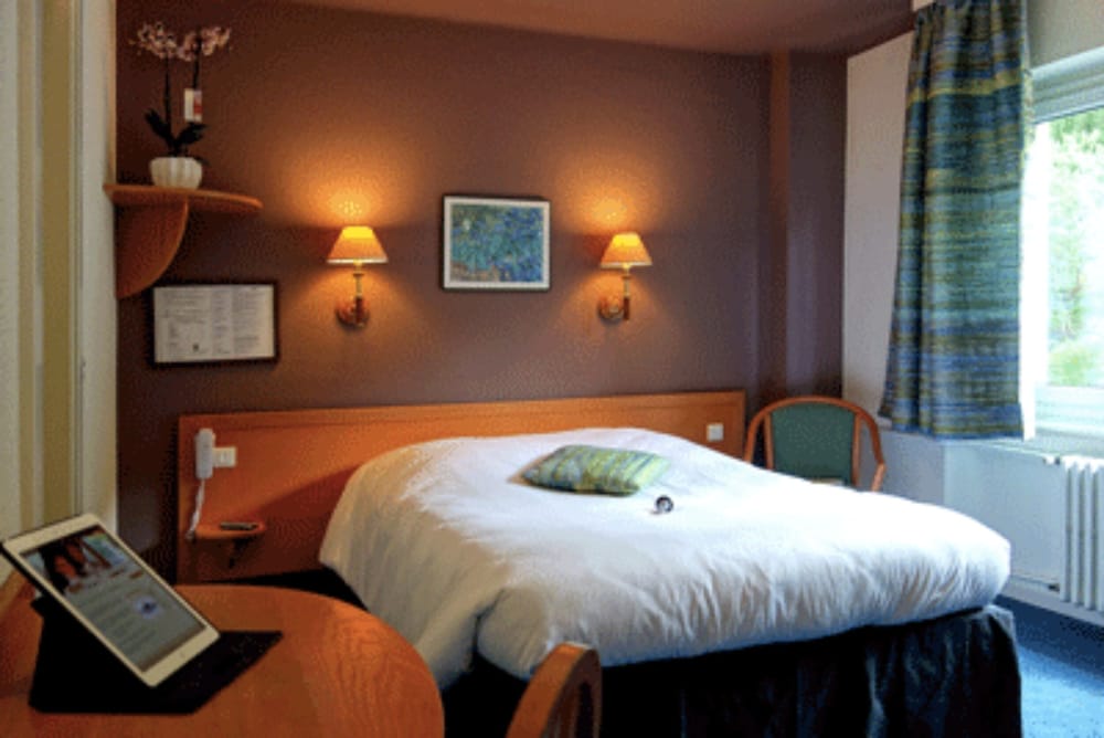 Classic Double or Twin Room, Valley View photo 3