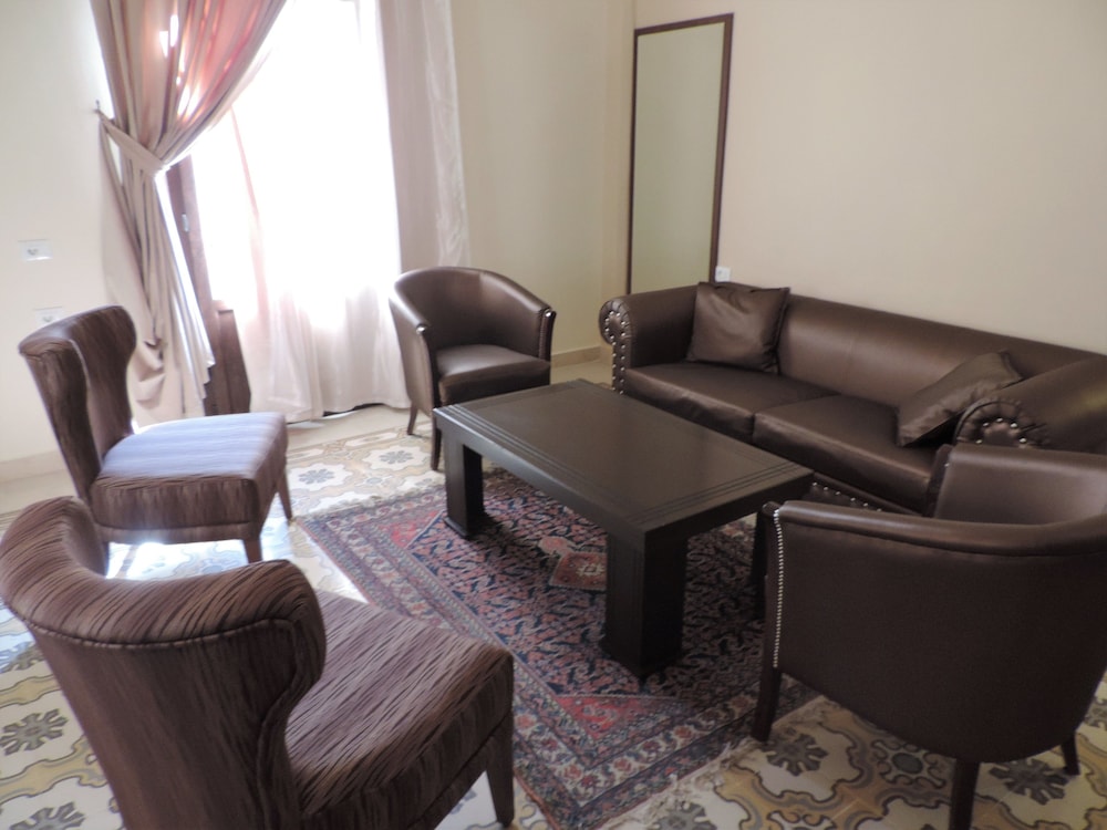 Deluxe Suite photo 2