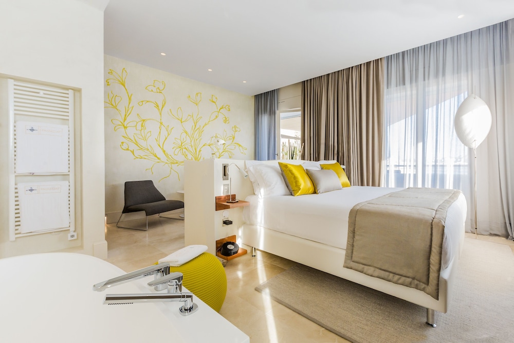 Romantic Suite, Sea View