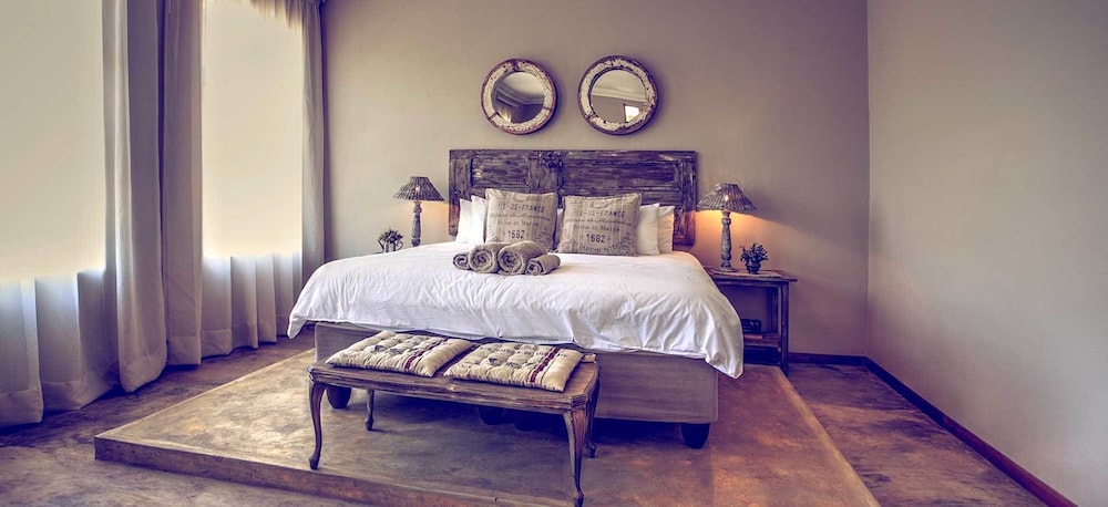 Room (1) - Photo 1