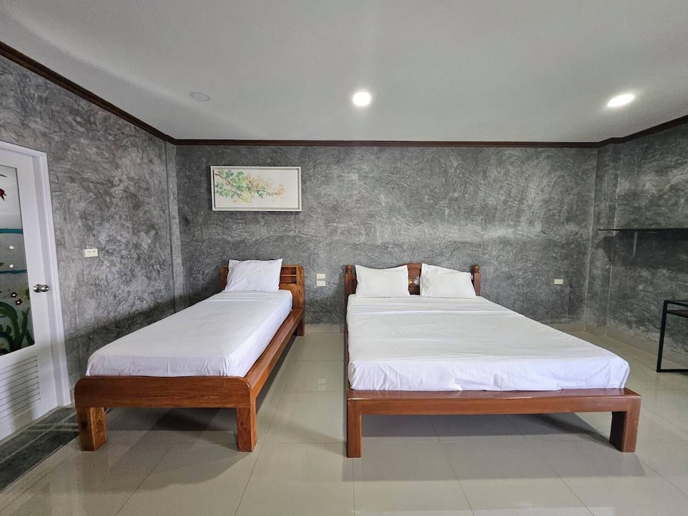 Standard Triple Room - Photo 6