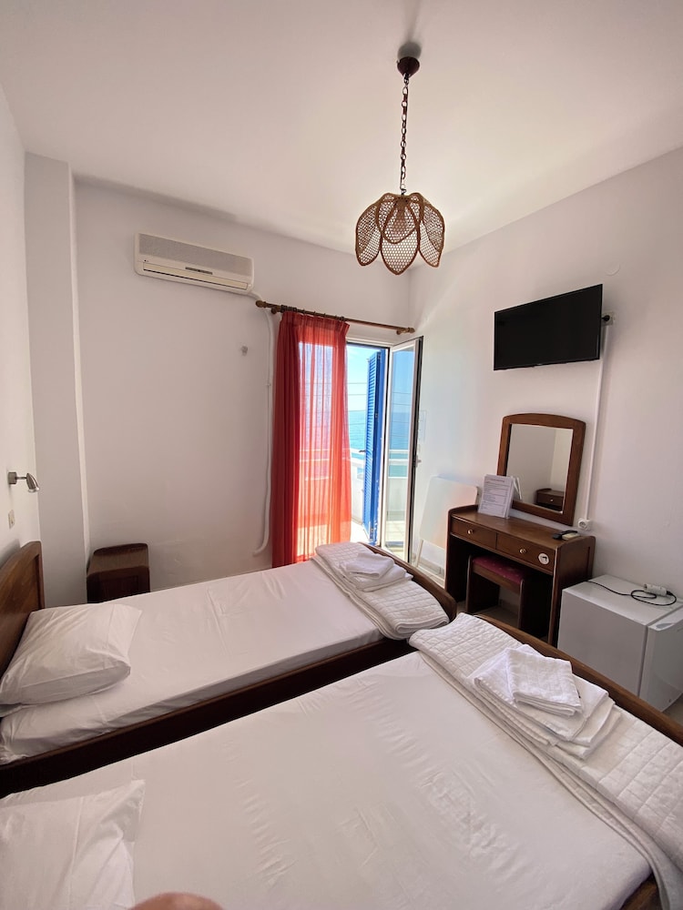 Double or Twin Room, Balcony, Sea View photo 1