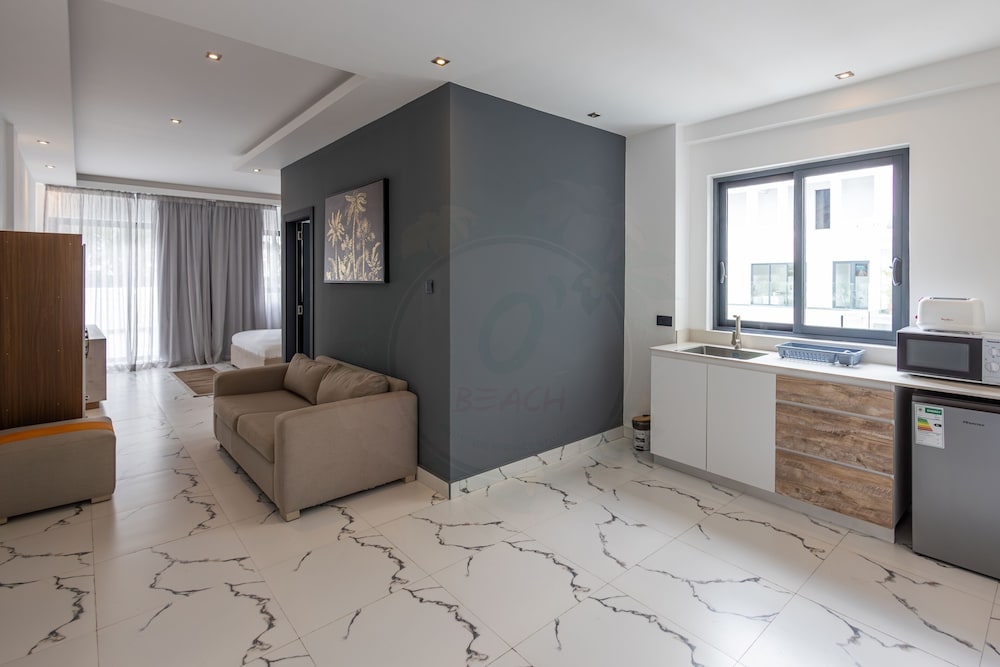 Deluxe Studio, Balcony